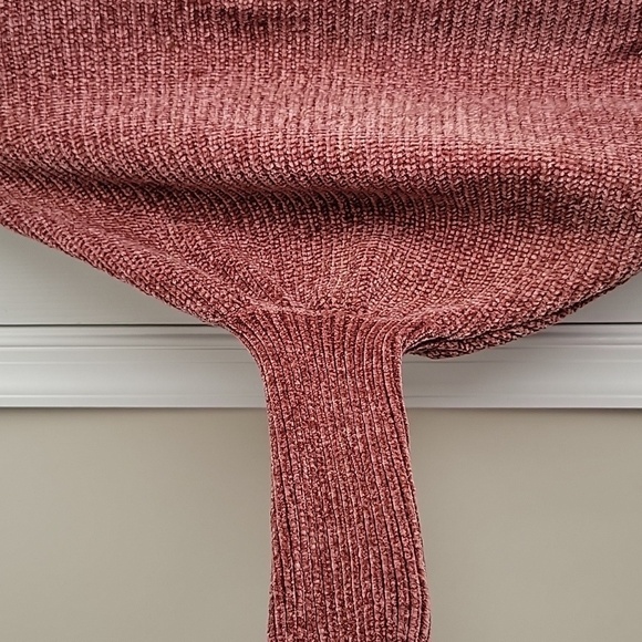 Favlux Women's Sweater - Picture 4 of 12